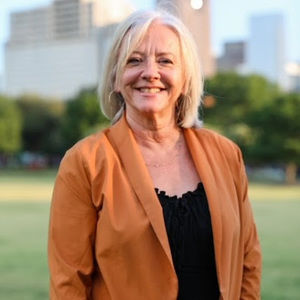 Meet your Posher, Lori